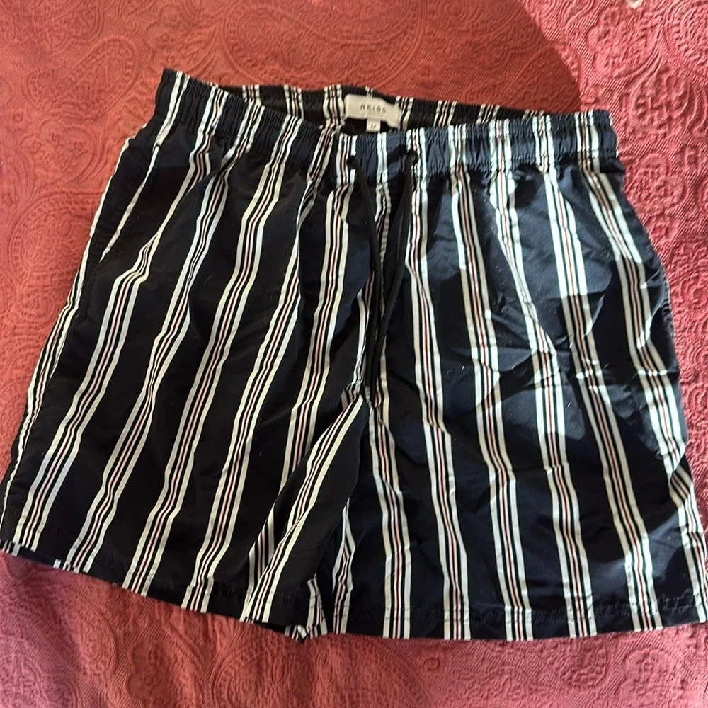 REISS men’s Gundy Striped Swim Shorts